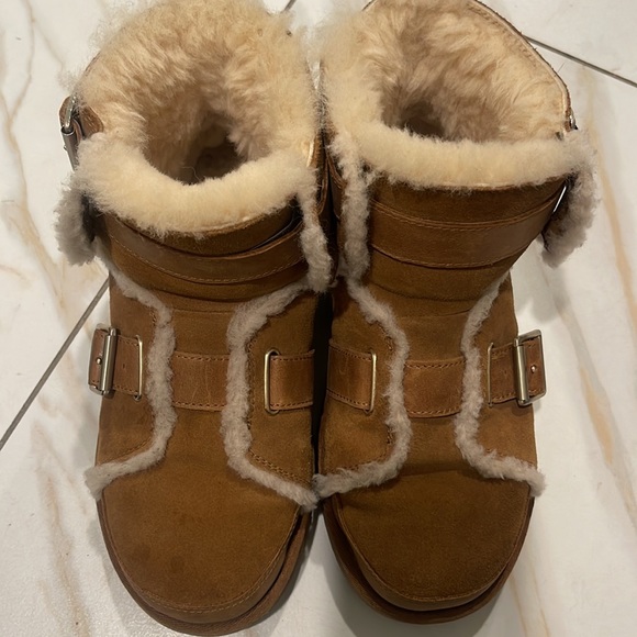 UGG mini - Picture 4 of 6